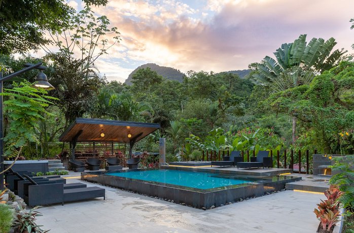 Imagen general del Hotel Tifakara by the Waterfall. Foto 1