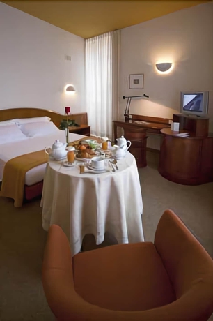 Imagen de la habitación del Hotel Tiferno. Foto 9