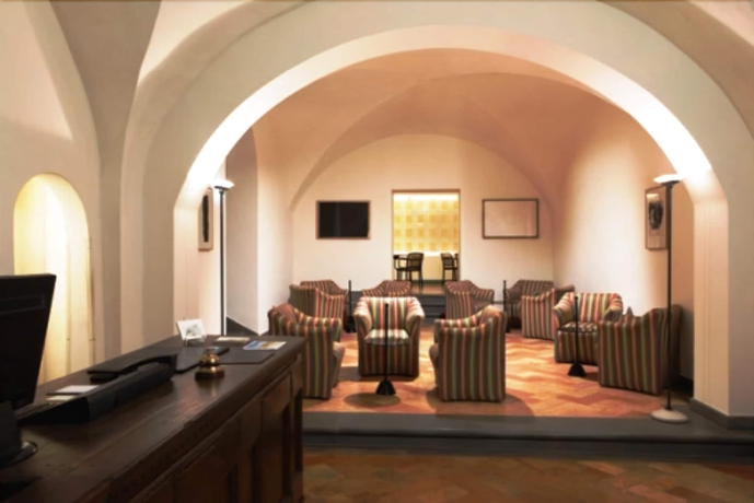 Imagen de los interiores del Hotel Tiferno. Foto 13