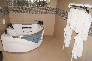 Imagen de la habitación del Hotel Tiffany Diamond. Foto 10