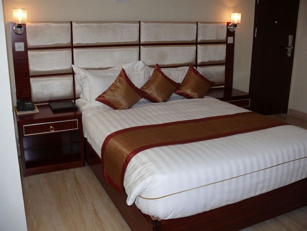 Imagen de los interiores del Hotel Tiffany Diamond Hotels. Foto 13