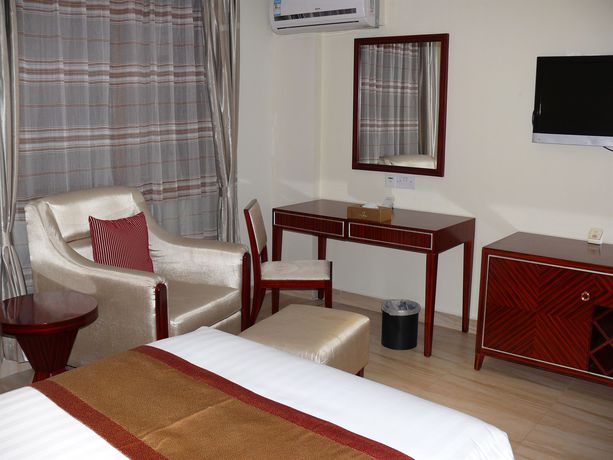 Imagen de la habitación del Hotel Tiffany Diamond Hotels. Foto 9