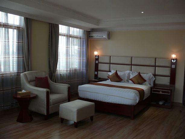 Imagen general del Hotel Tiffany Diamond Hotels. Foto 2