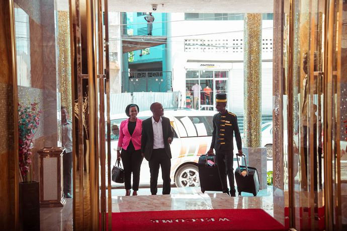 Imagen de los interiores del Hotel Tiffany Diamonds. Foto 19