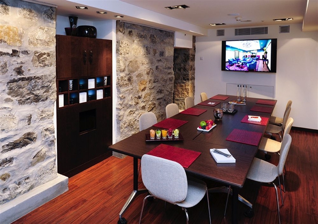 Imagen de los interiores del Hotel Tiffany, Ginebra. Foto 5