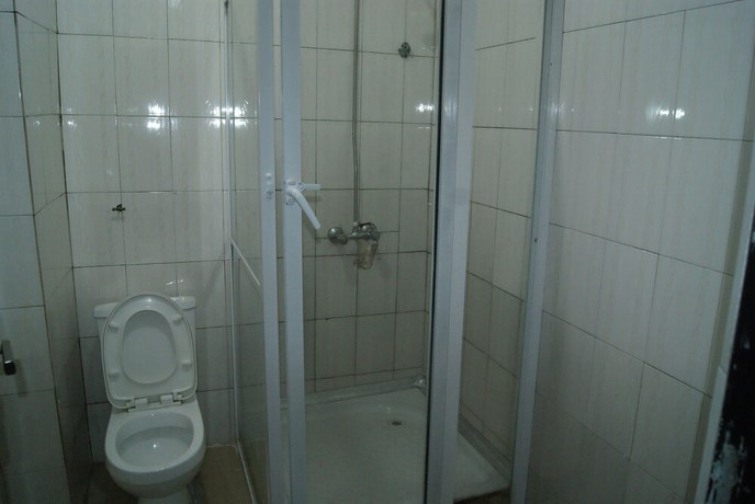 Imagen de la habitación del Hotel Tiffany and Towers. Foto 5