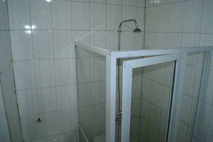 Imagen de la habitación del Hotel Tiffany and Towers. Foto 7