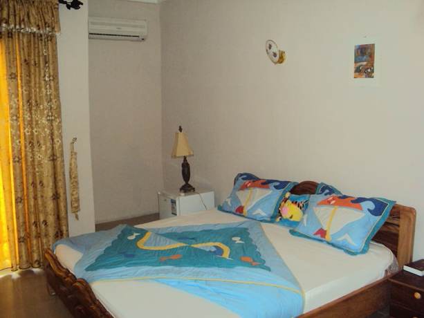 Imagen de la habitación del Hotel Tiffany and Towers. Foto 15