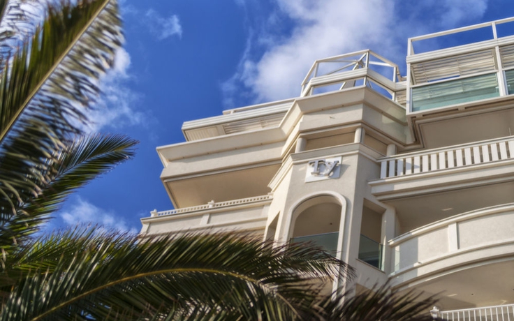 Imagen de los exteriores del Hotel Tiffany's. Foto 15