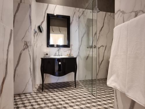 Imagen de los interiores del Hotel Tiffi Old Town Hotel. Foto 19