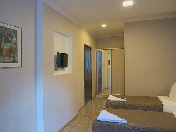 Imagen del bar/restaurante del Hotel Tiflis. Foto 2