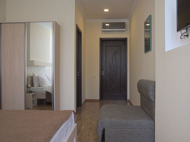 Imagen de la habitación del Hotel Tiflis. Foto 9