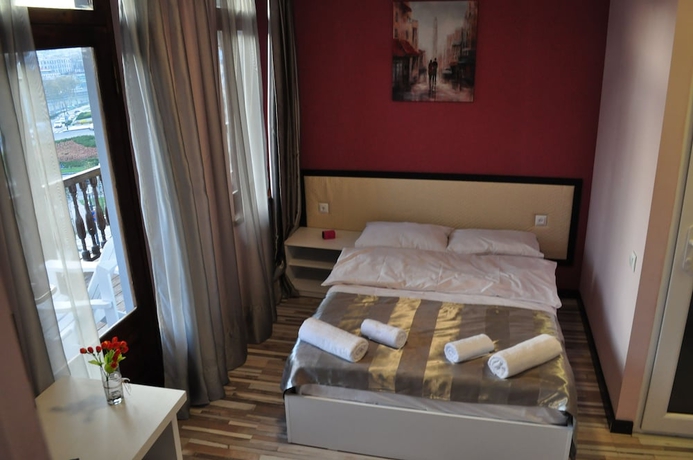 Imagen de la habitación del Hotel Tiflis Metekhi. Foto 5