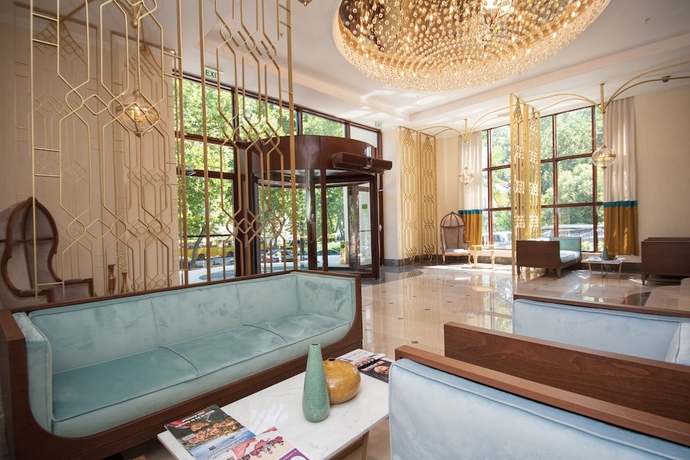 Imagen de los interiores del Hotel Tiflis Palace. Foto 17