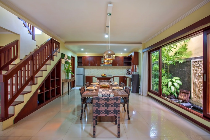 Imagen de la habitación del Hotel Tiga Samudra Villa. Foto 5