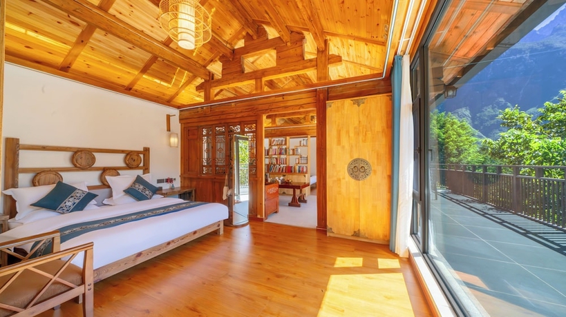 Imagen de la habitación del Hotel Tiger Leaping Gorge yachajiao Manor. Foto 3