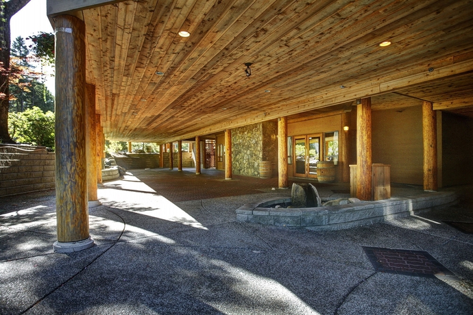 Imagen de los exteriores del Hotel Tigh-na-mara Seaside Spa Resort. Foto 12