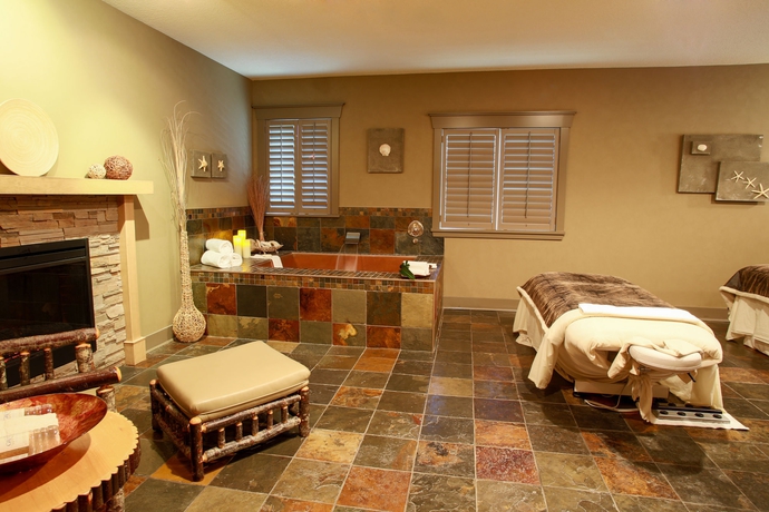 Imagen de los interiores del Hotel Tigh-na-mara Seaside Spa Resort. Foto 14