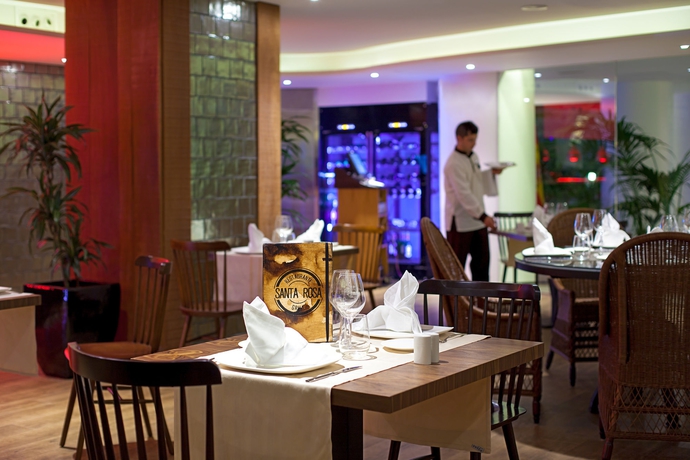 Imagen del bar/restaurante del Hotel Tigotan Lovers and Friends. Foto 11