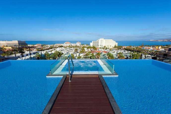 Imagen de la piscina del Hotel Tigotan Lovers and Friends. Foto 30