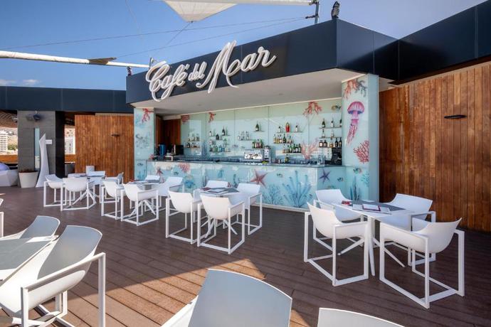 Imagen del bar/restaurante del Hotel Tigotan Lovers and Friends. Foto 5