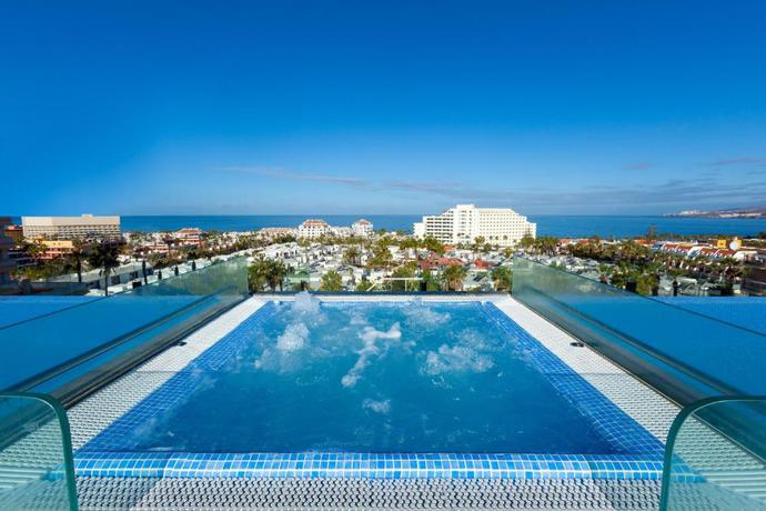 Imagen de la piscina del Hotel Tigotan Lovers and Friends. Foto 31