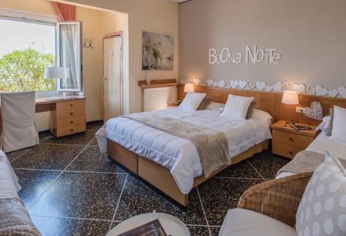 Imagen de la habitación del Hotel Tigullio. Foto 10
