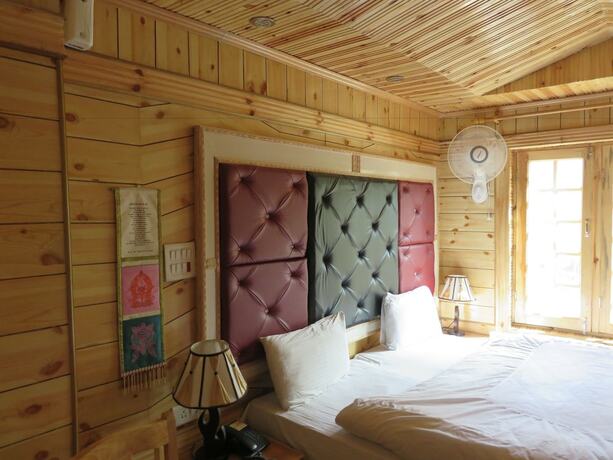 Imagen general del Hotel Tih Nezer Holiday Inn. Foto 9