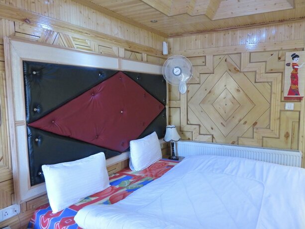 Imagen general del Hotel Tih Nezer Holiday Inn. Foto 15