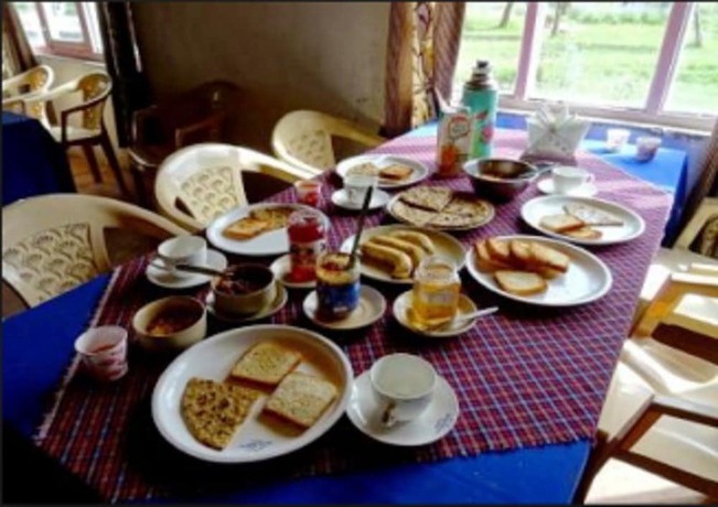 Imagen del bar/restaurante del Hotel Tih Royal Desert Camp. Foto 22