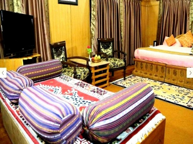 Imagen de la habitación del Hotel Tih Royal Palace. Foto 27