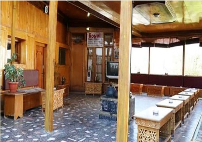Imagen de los interiores del Hotel Tih Royal Palace. Foto 30