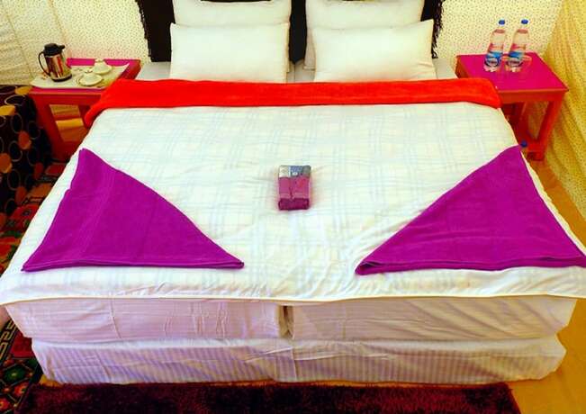 Imagen de la habitación del Hotel Tih The Regal Camp. Foto 27