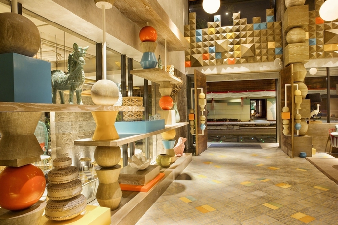 Imagen de los interiores del Hotel Tijili Seminyak. Foto 16