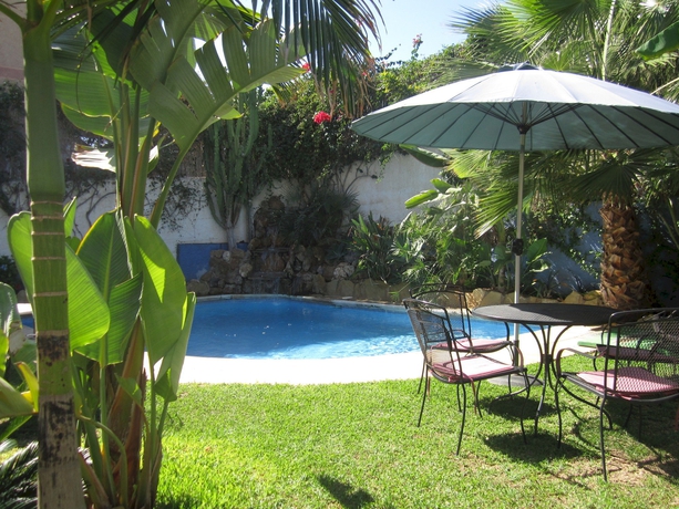 Imagen de la piscina del Hotel Tikar. Foto 13