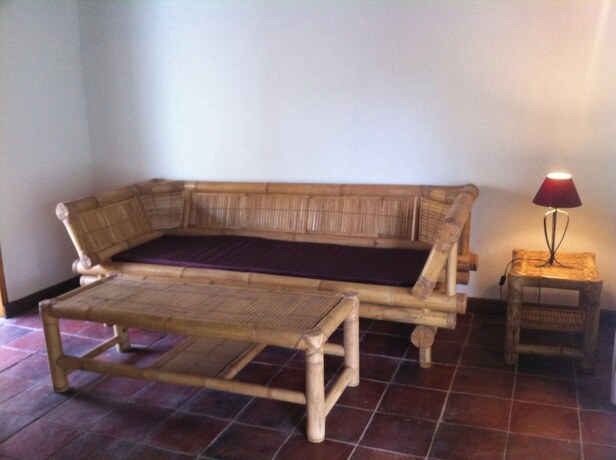Imagen de la habitación del Hotel Tiki Lodge Lombok. Foto 34