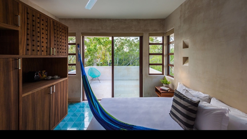 Imagen de la habitación del Hotel Tiki Tiki. Foto 7