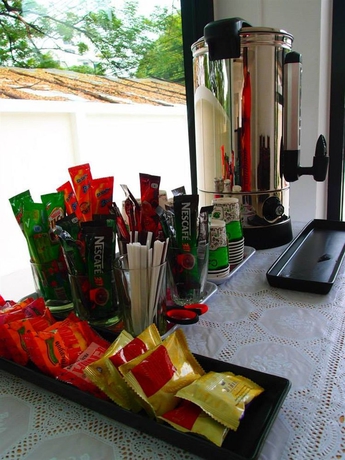 Imagen del bar/restaurante del Hotel Tikky Place. Foto 4
