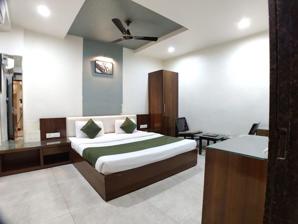 Imagen de la habitación del Hotel Tilak, Bhopal. Foto 2