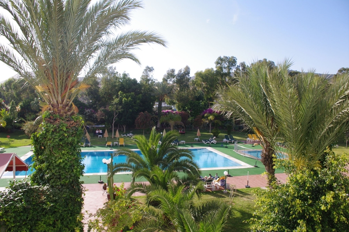 Imagen de la piscina del Hotel Tildi. Foto 11