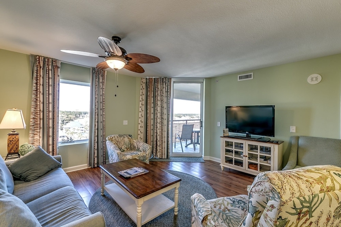 Imagen de la habitación del Hotel Tilghman Beach and Golf Resort by Condo-World. Foto 15