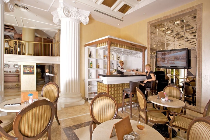 Imagen del bar/restaurante del Hotel Tilia, Fatih. Foto 3