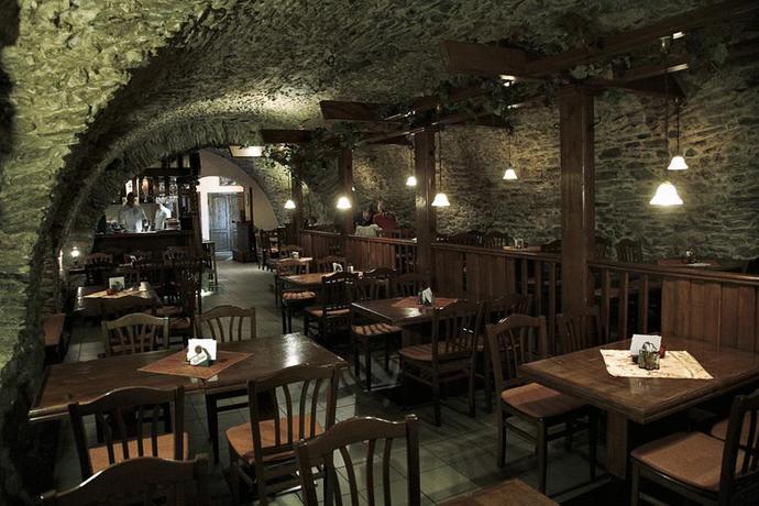 Imagen del bar/restaurante del Hotel Tilia, Pezinok. Foto 2