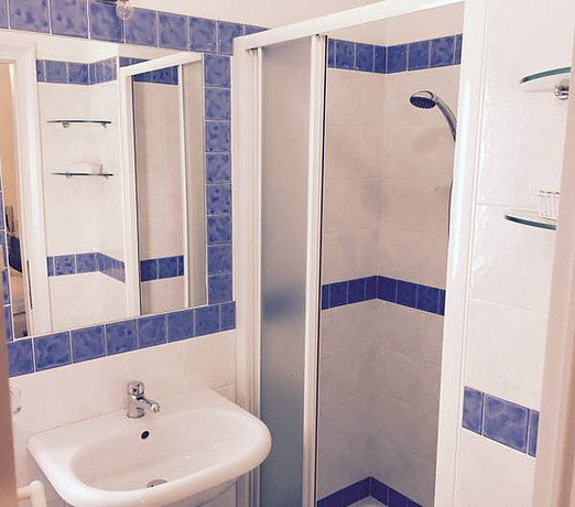 Imagen de la habitación del Hotel Till, Rimini. Foto 4