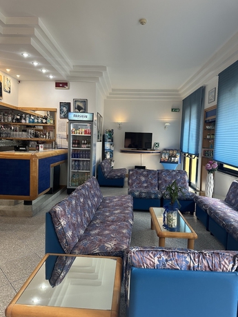 Imagen de los interiores del Hotel Till, Rimini. Foto 18