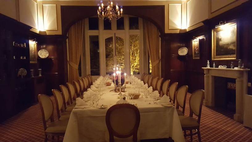 Imagen del bar/restaurante del Hotel Tillmouth Park Country House. Foto 2