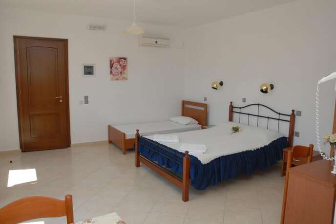 Imagen general del Hotel Tilos Fantasy Apartments. Foto 4