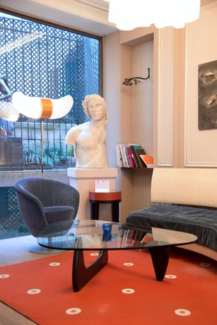 Imagen de los interiores del Hotel Tilsitt Etoile. Foto 15