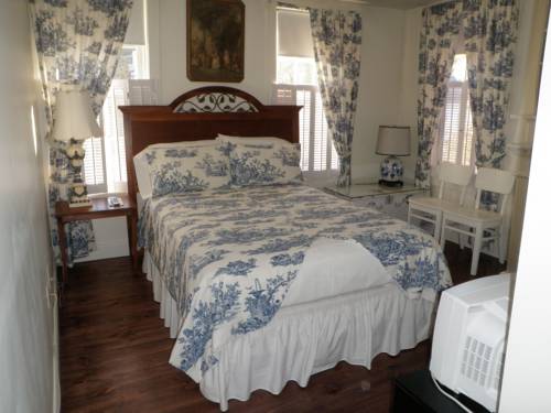 Imagen de la habitación del Hotel Tilton Inn. Foto 4