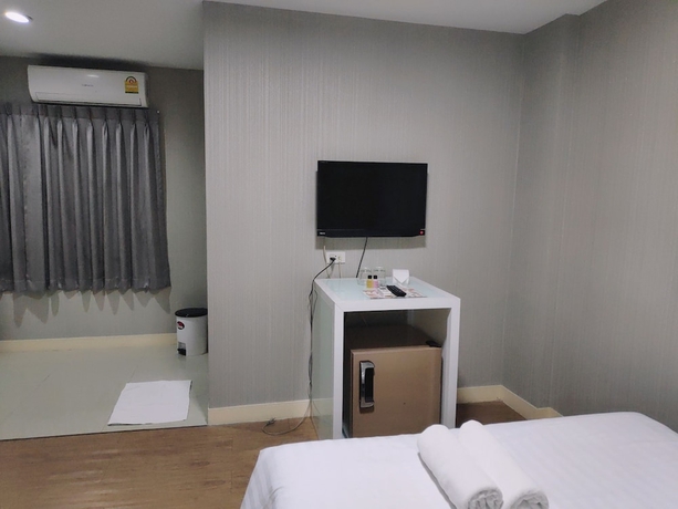 Imagen de la habitación del Hotel Tim Place - Bts Phra Khanong. Foto 11